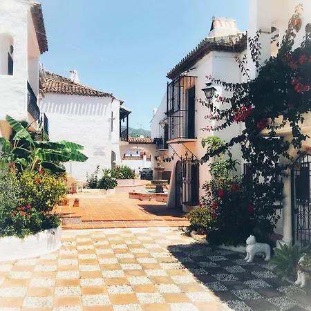 Pueblo Andaluz Villa